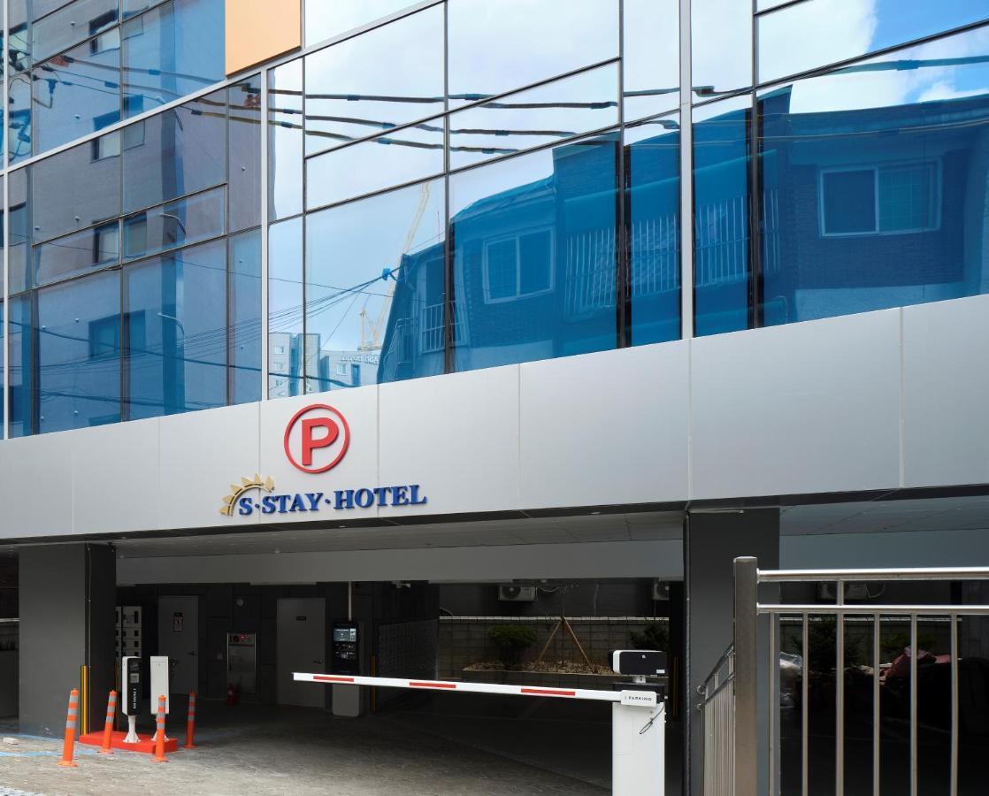 S Stay Hotel Сувон Экстерьер фото