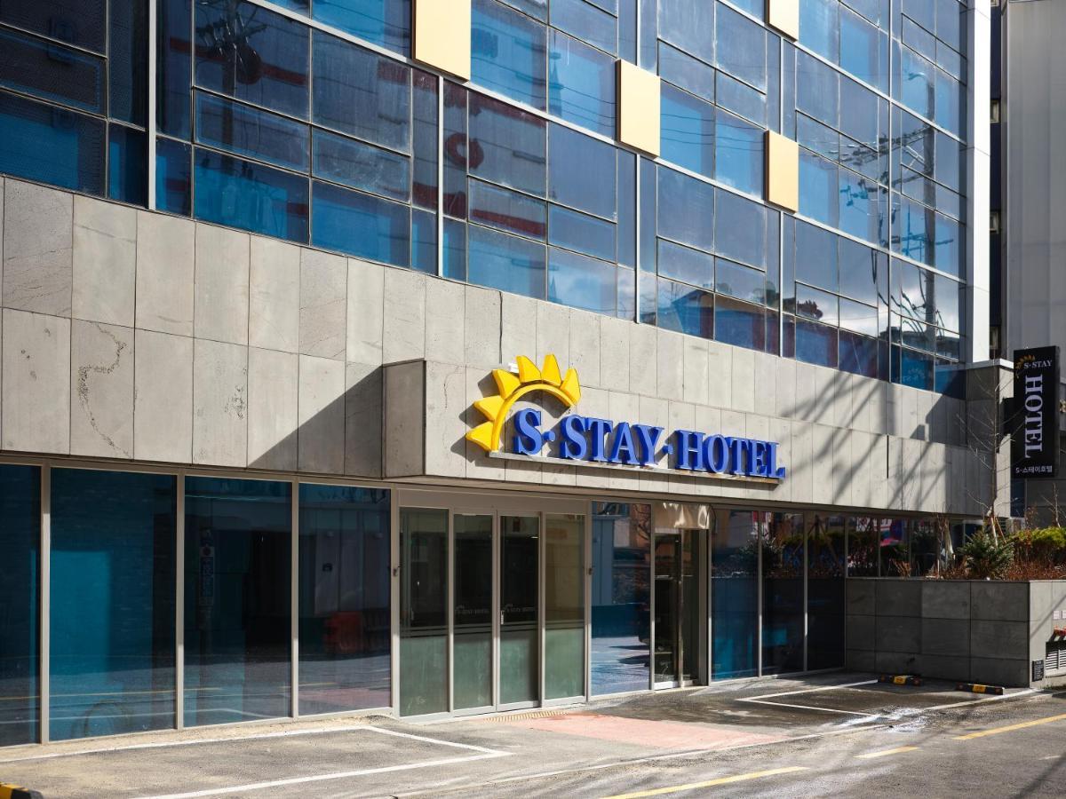 S Stay Hotel Сувон Экстерьер фото